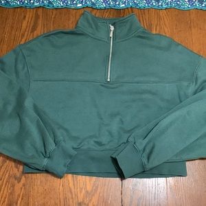 H&M cropped sweatshirt